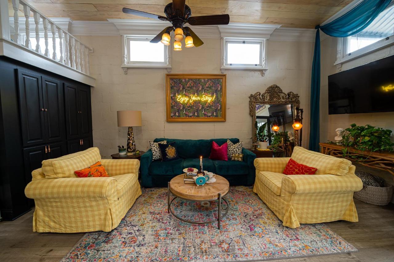 Chateau Royale, Pet Friendly, On Bayou, Downtown! New Iberia Exterior foto